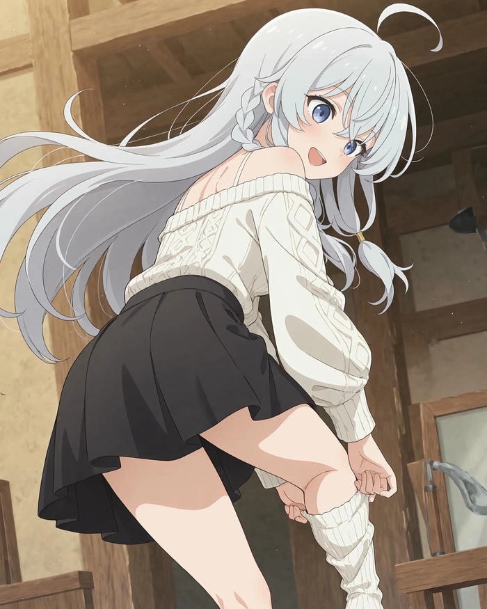 Hình Elaina đang mỉm cười