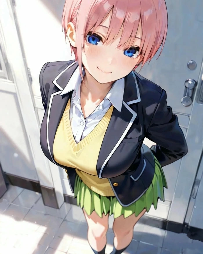 Ảnh Ichika Nakano dễ thương