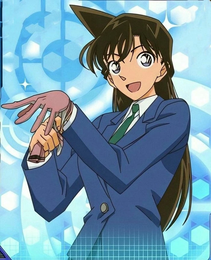 Mori Ran nhìn hiền hậu