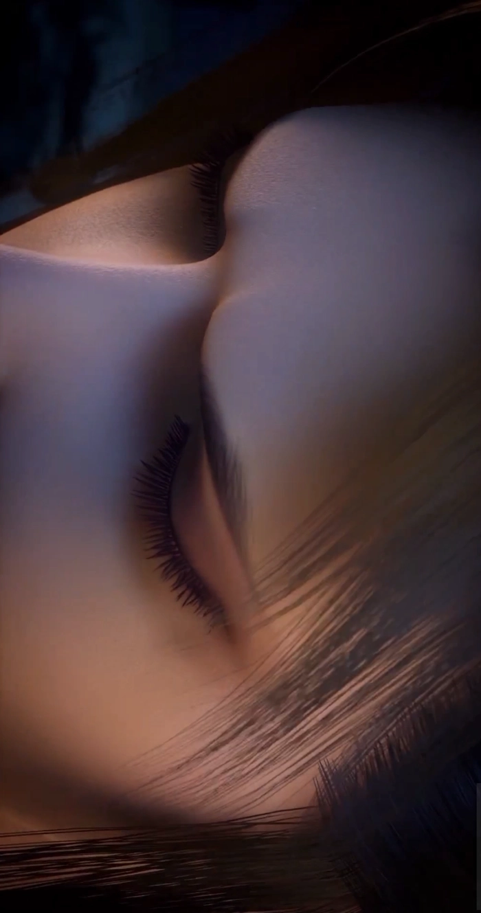 Ảnh Chu Nguyên cau mày