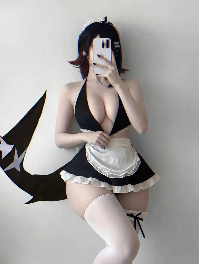 Nàng cosplay hentai hút hồn trong áo ngực gợi cảm