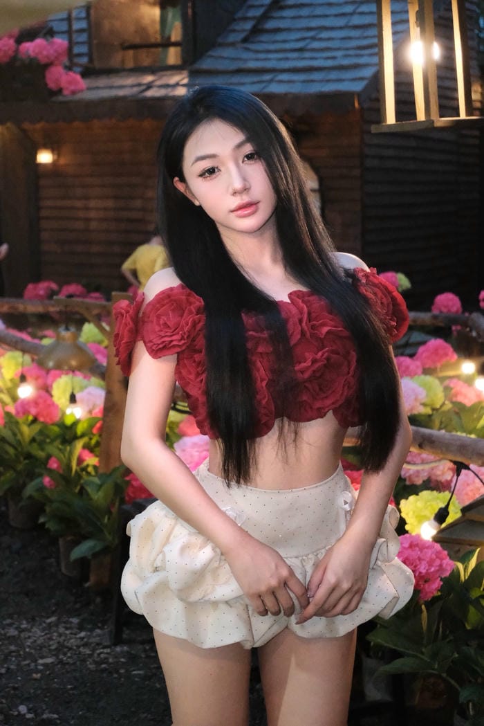 Trần Hà Linh chụp ảnh đẹp