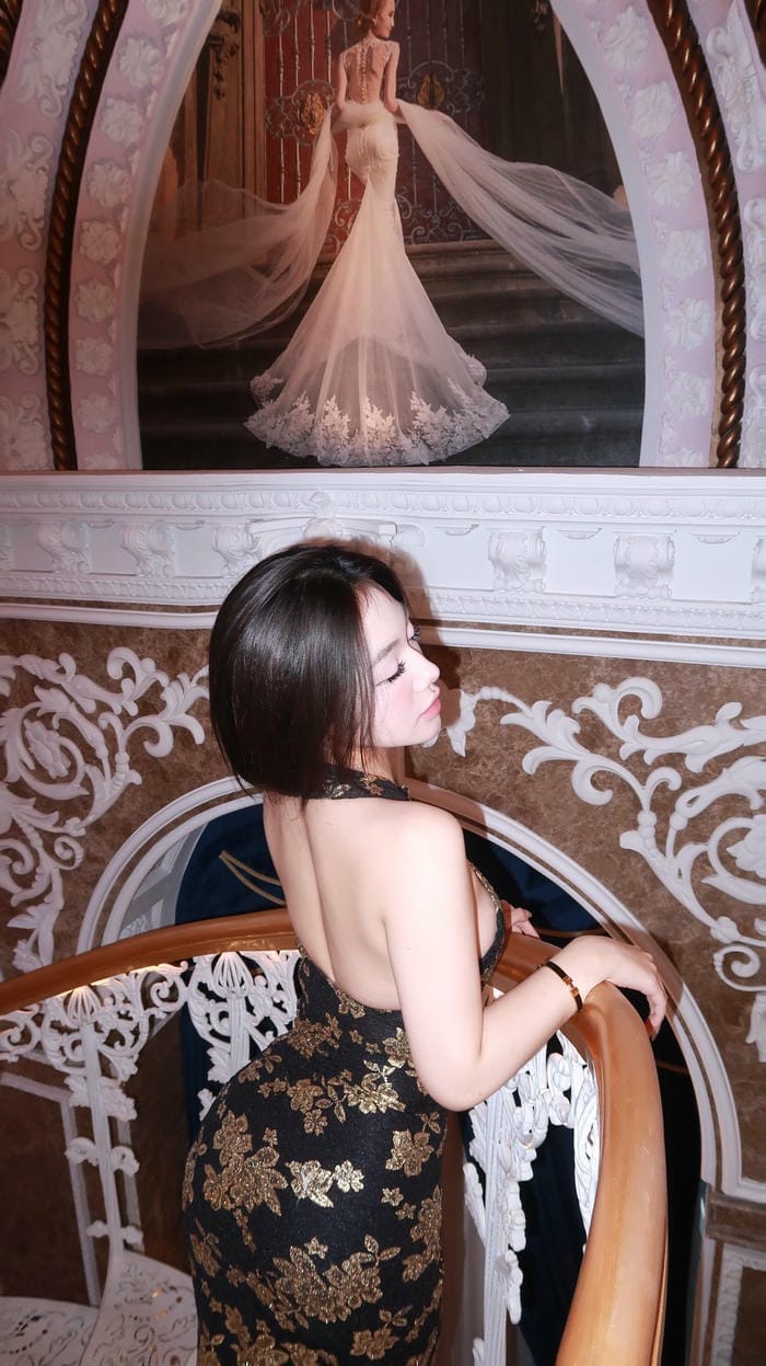 ảnh đời thường Trần Hà Linh