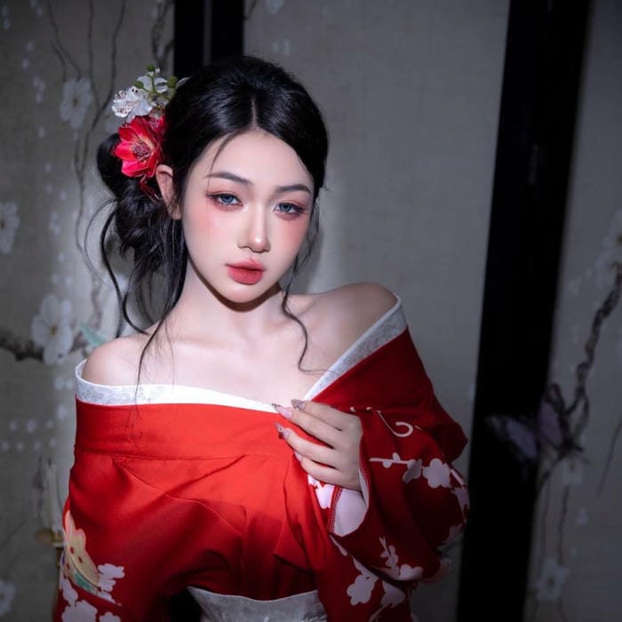 ảnh hot girl Trần Hà Linh