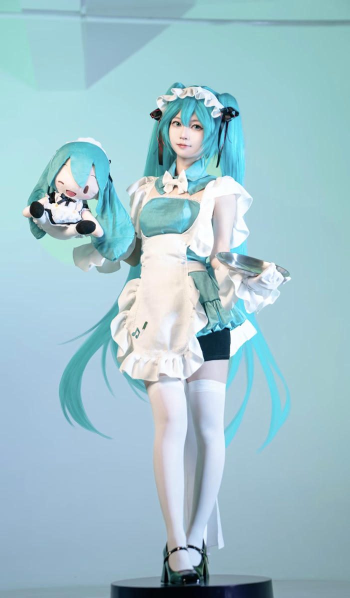 bộ ảnh cosplay hầu gái xinh đẹp