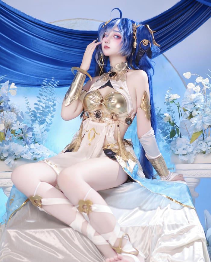 cosplay anime quyến rũ nhất