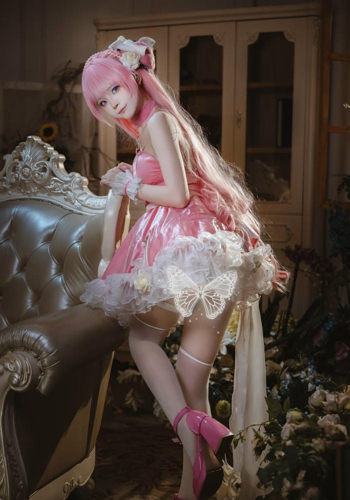 cosplay gái xinh trẻ trung