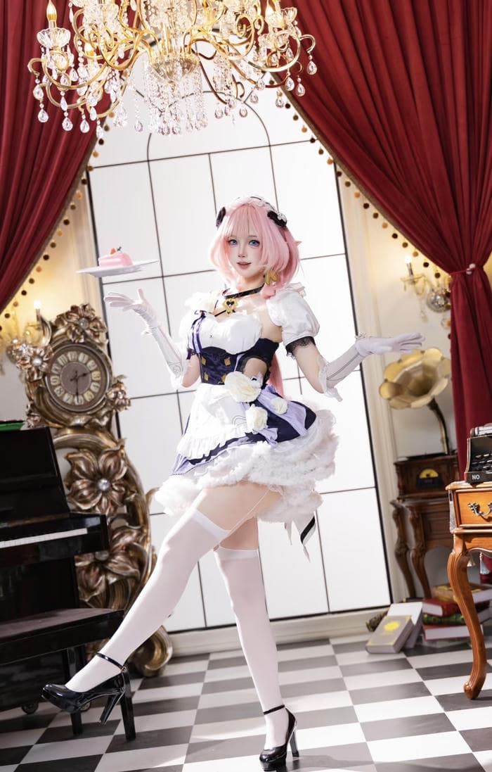 cosplay hầu gái phong cách cổ điển