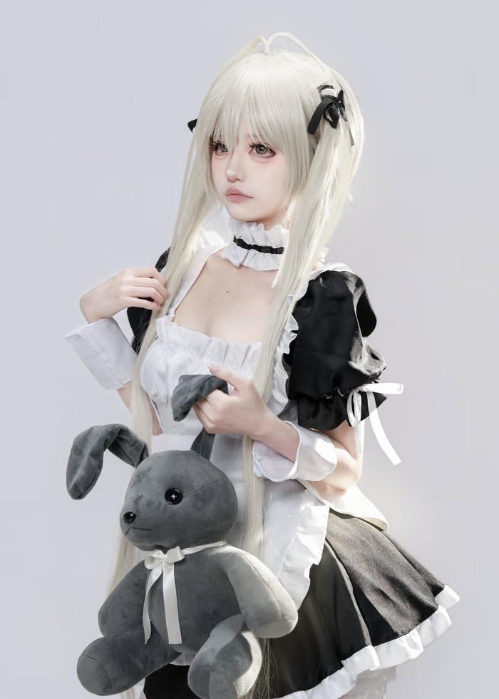 cosplay maid girl cute