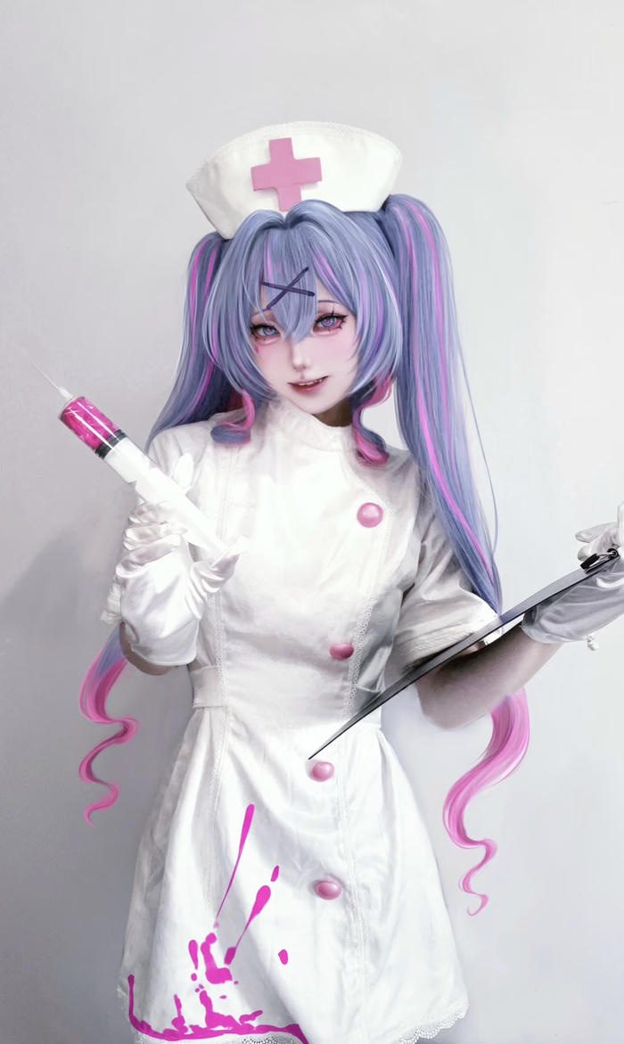 cosplay y tá ánh sáng dịu