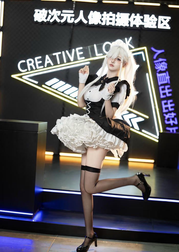 gái xinh cosplay fantasy