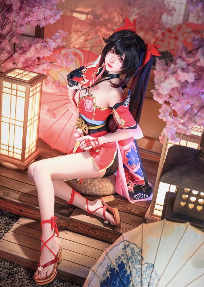 hình cosplay anime nữ phong cách sexy