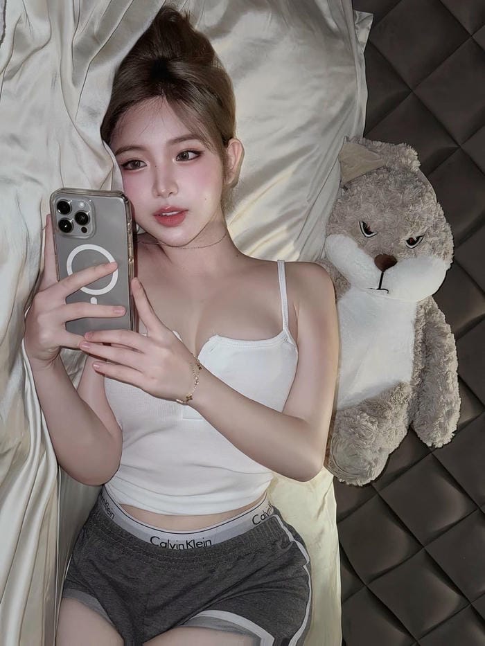 Trần Huyền Châu lookbook