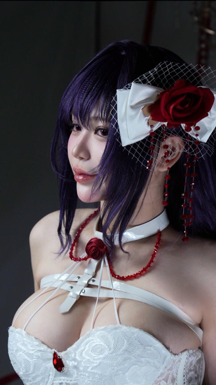 Zinie Quỳnh cosplay nữ tính