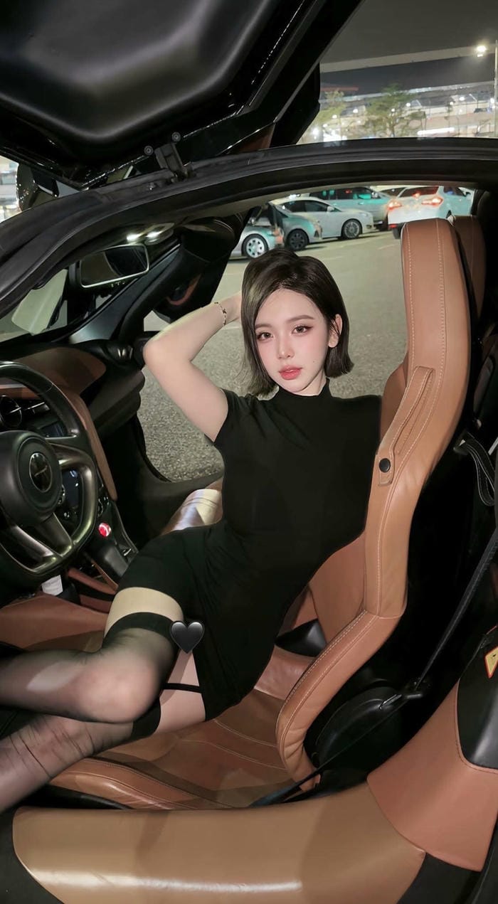 ảnh fashion Trần Huyền Châu