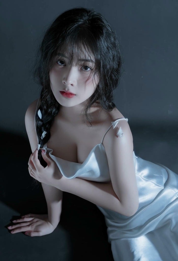 hình Quỳnh Alee sexy đẹp