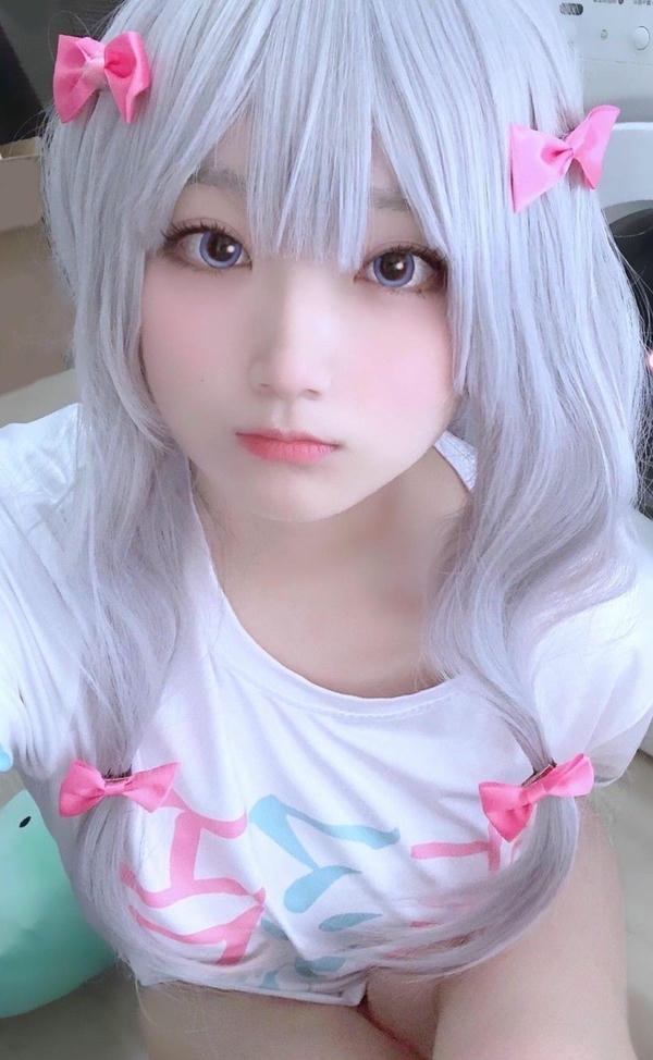 Ảnh Sagiri Izumi cosplay rực rỡ
