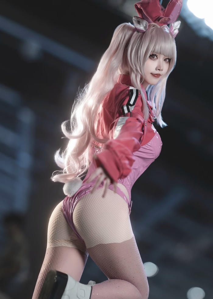 Ảnh cosplay thỏ tạo điểm nhấn dễ thương