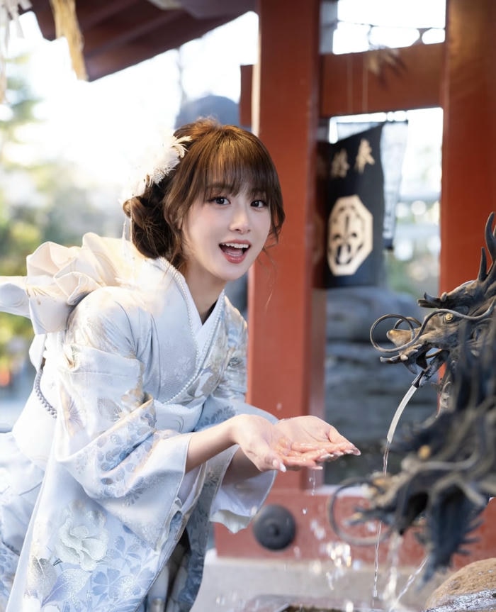 Ảnh gái Nhật mặc kimono tạo cảm giác trang nhã