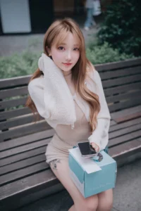 Ảnh móc lồn trắng hồng mịn