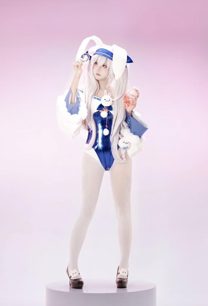 Hình ảnh cosplay thỏ gợi liên tưởng đáng yêu