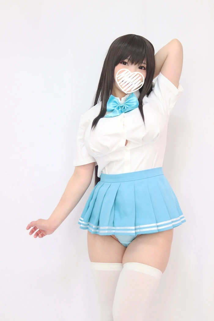 Hình nữ sinh sexy quyến rũ ánh mắt sâu
