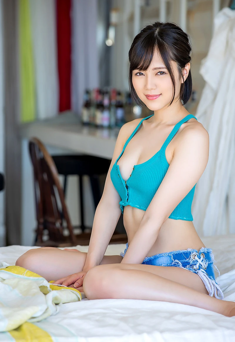 Remu Suzumori nude đầy đặn hấp dẫn
