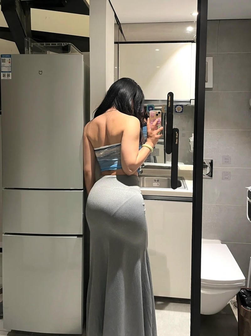 ảnh gái xinh gym thần thái mạnh