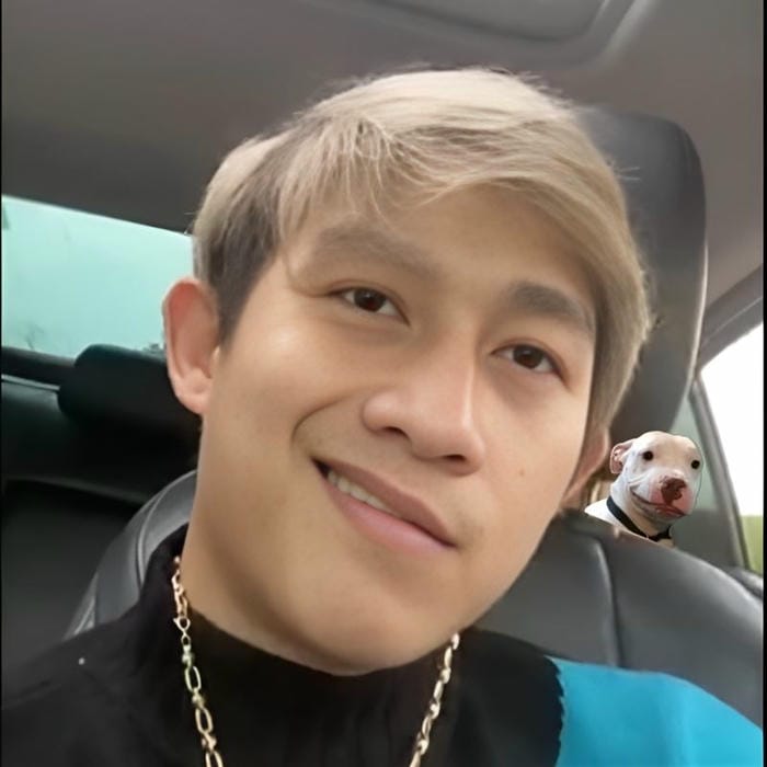 hình cười meme ánh mắt cười thầm