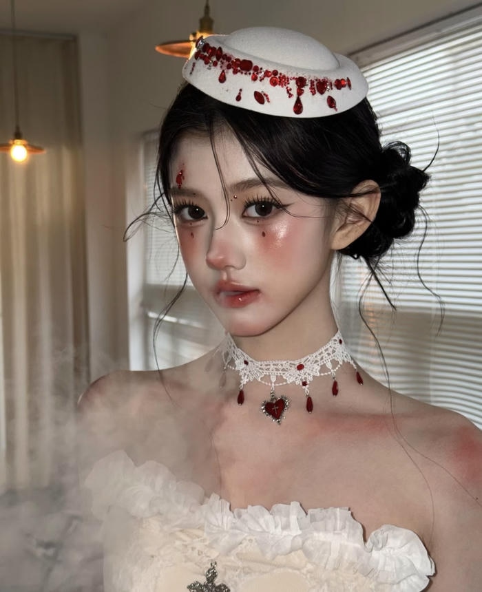 Ảnh cosplay halloween tạo cảm nhận đáng yêu lạ