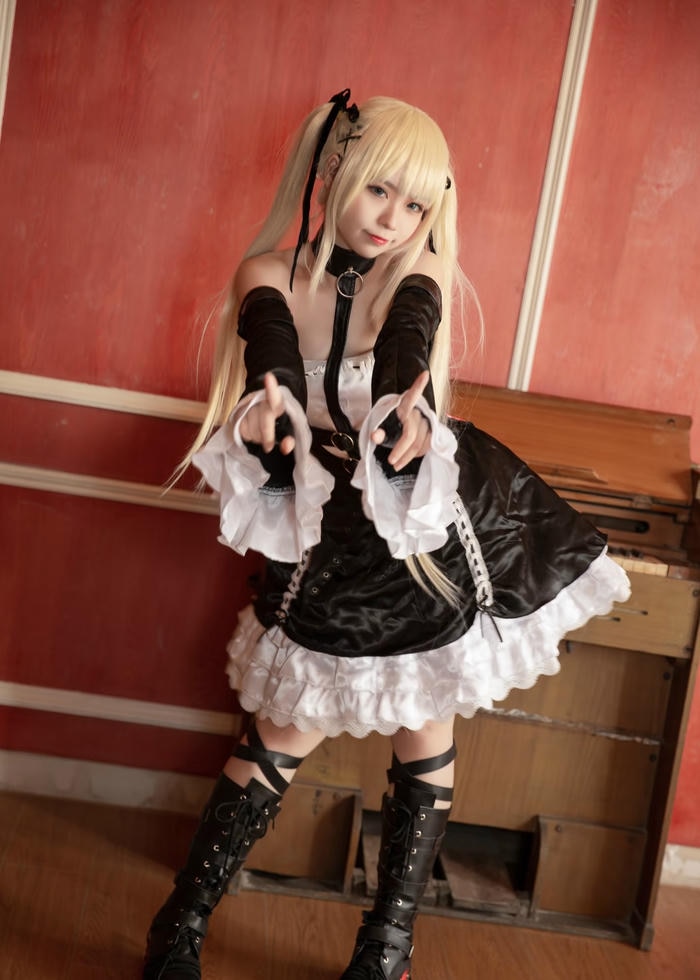 Ảnh cosplay maid theo hướng dễ thương cho cảm giác gần gũi
