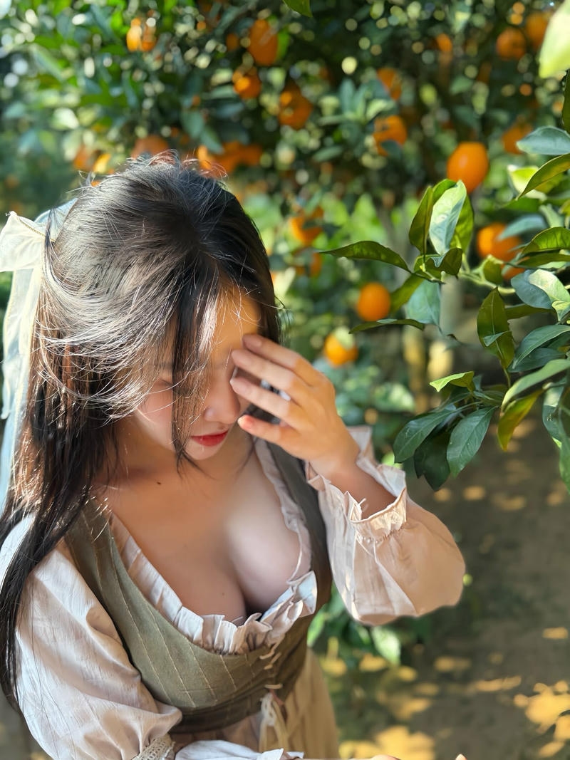 Ảnh khe vú mọng nước cực kích thích