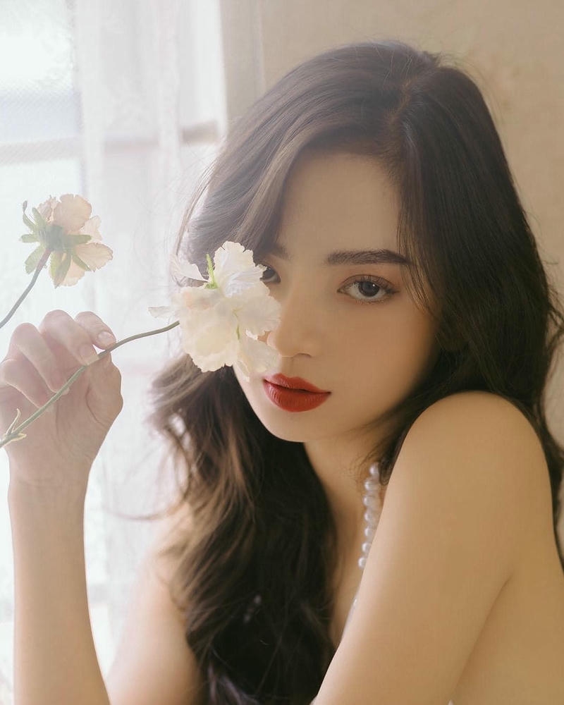 Bikini phong thái tự nhiên Vũ Ngọc Kim Chi