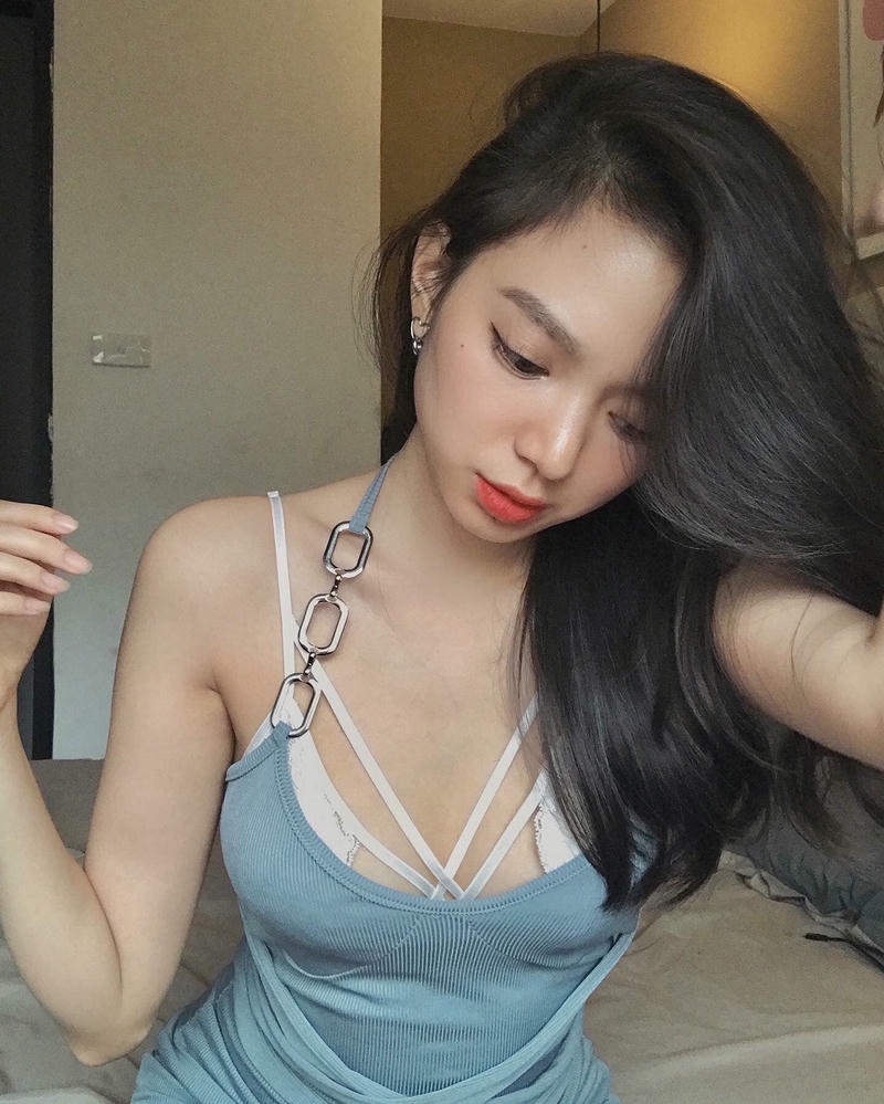 Bikini vẻ đẹp tự nhiên Vũ Ngọc Kim