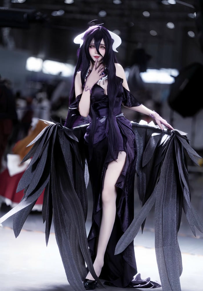 Bức ảnh albedo cosplay cho thấy sự nhập vai trọn vẹn