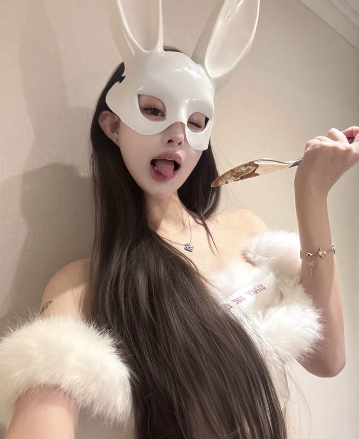 Bức ảnh cosplay halloween mang nét hóa trang nhẹ nhàng