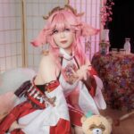 Bức ảnh cosplay yae miko mang chiều sâu của sinh thể bất diệt