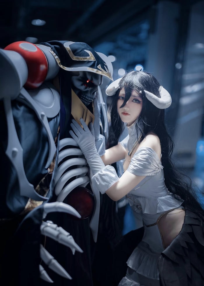 Bức hình albedo cosplay mang lại cảm nhận nhân vật nghiêm túc