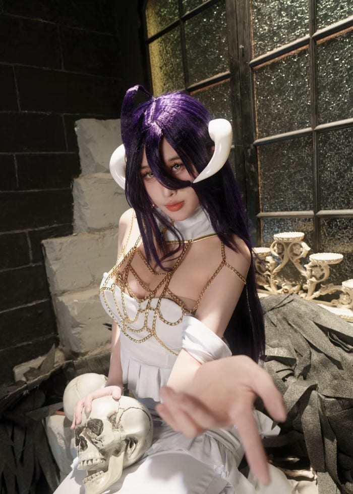 Bức hình albedo cosplay thể hiện độ hoàn thiện cao trong từng chi tiết