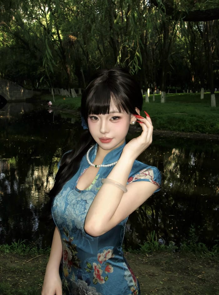 Bức hình gái xinh trung quốc với đường nét gương mặt mềm mại