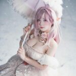 Cigw Pols bikini tạo dáng đơn giản rất cuốn hút