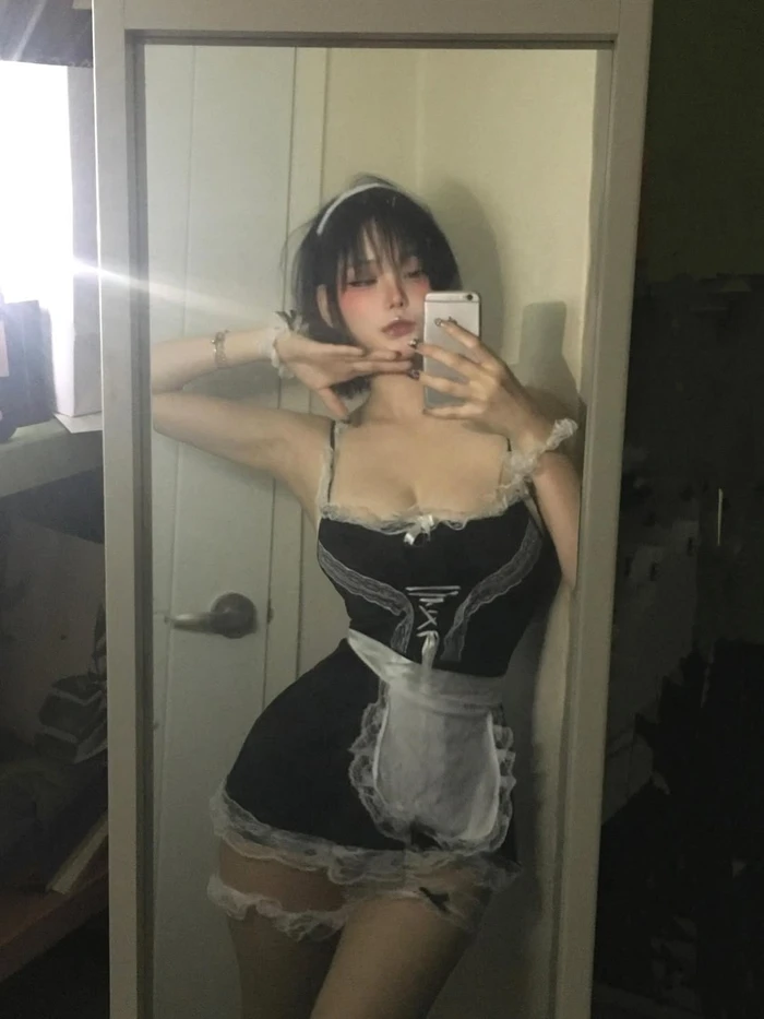 Dú căng tròn của gái đẹp sexy gợi tình
