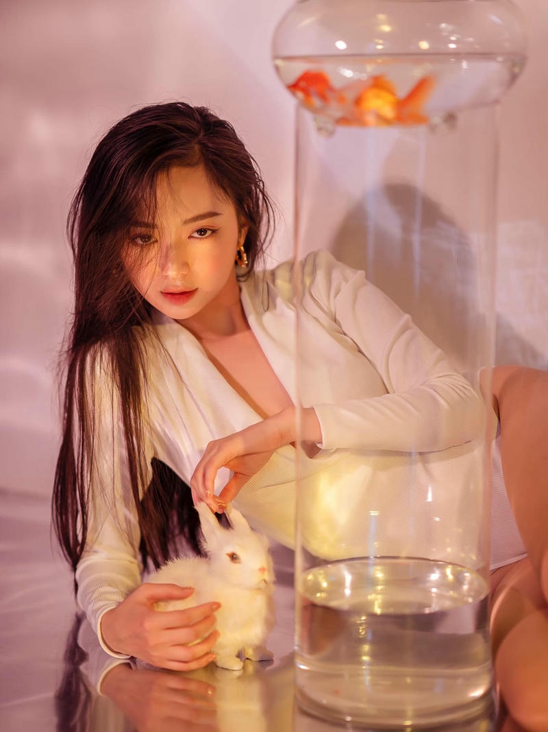 Hình ảnh bikini Vũ Ngọc Kim Chi hiện đại