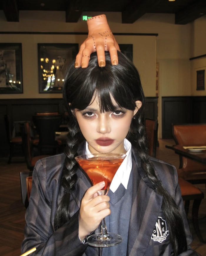 Hình ảnh cosplay halloween mang yếu tố huyền ảo nhẹ