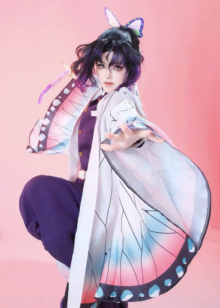 Hình ảnh cosplay shinobu tạo ấn tượng ngoại hình gọn gàng