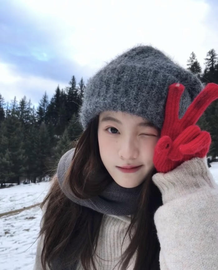 Hình ảnh gái xinh trung quốc gây ấn tượng bởi thần sắc tươi tắn