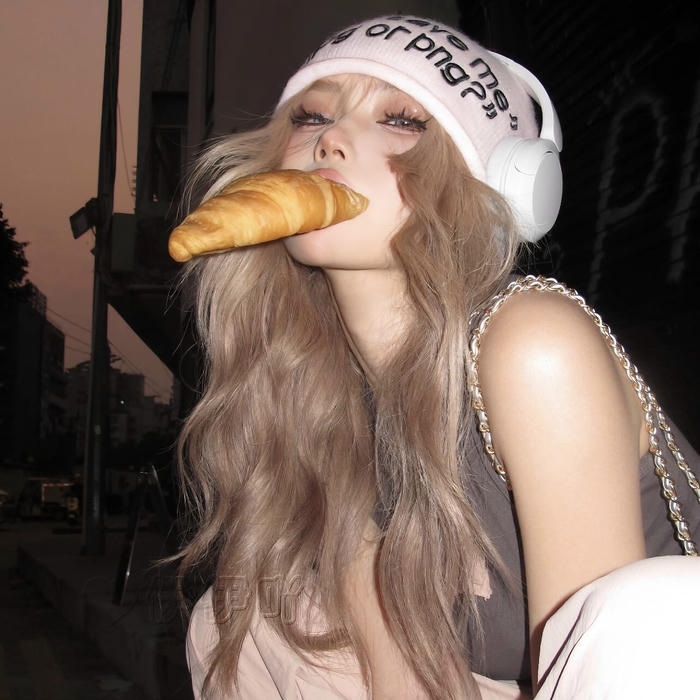 Hình ảnh gái xinh trung quốc với ánh mắt sâu cuốn hút