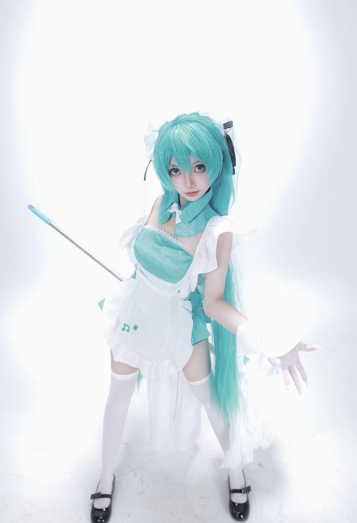 Hình cosplay maid thể hiện vẻ ngoài hài hòa