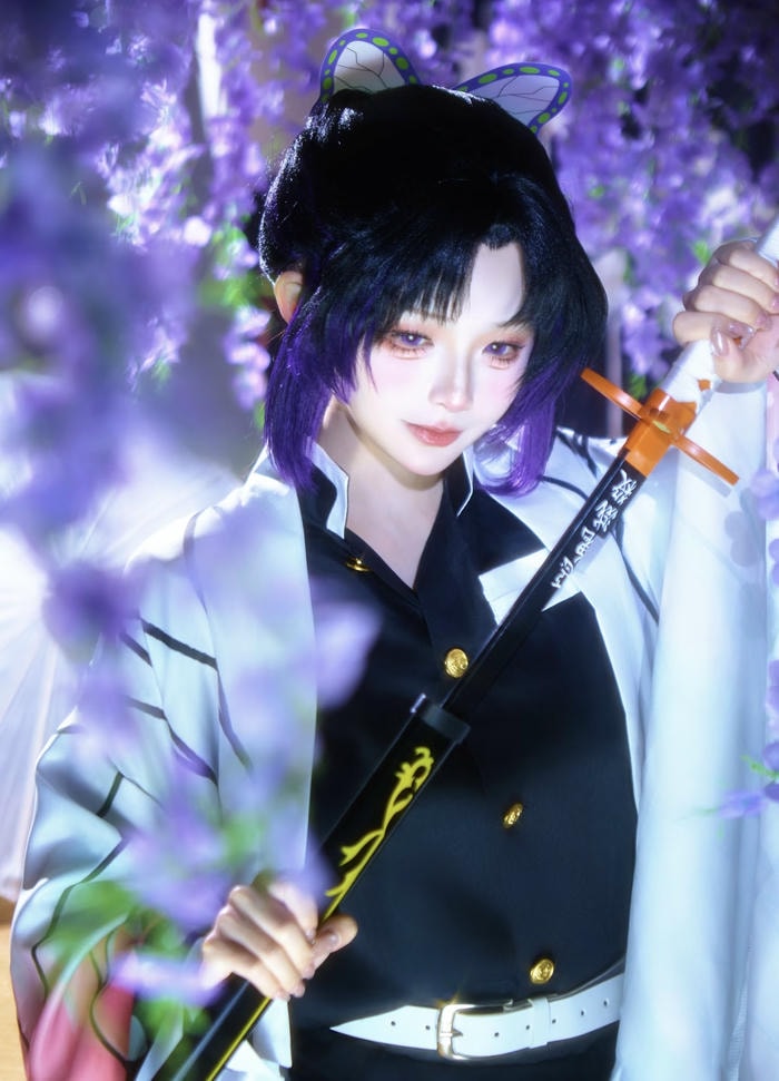 Hình cosplay shinobu cho cảm giác ngoại hình dễ nhìn