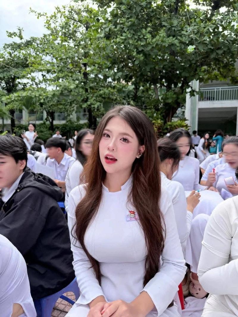 Hình sex áo dài quyến rũ ngây ngất